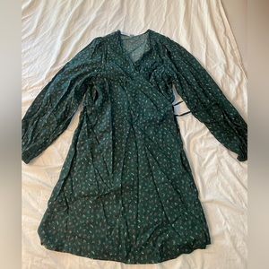 Old Navy Green Floral Puff-Sleeve Mini Wrap Dress